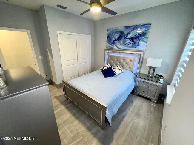 Building Photo - 163 Pine Forest Ct