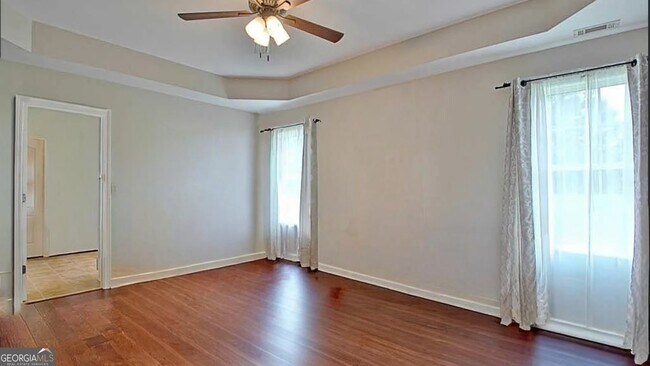 Building Photo - 2717 Mt Carmel Rd