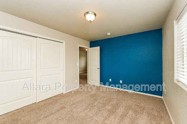 Building Photo - 4933 Pearl Kite View