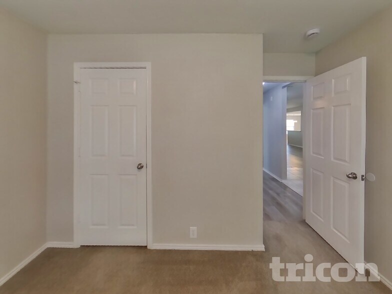 Building Photo - 3741 Pebble Beach