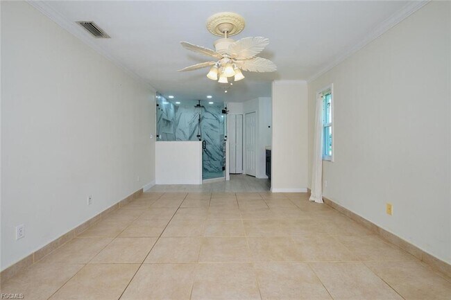 Building Photo - 2614 SE 12th Pl