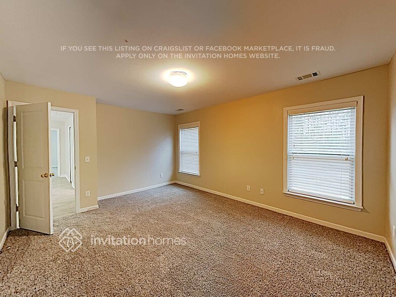 Building Photo - 2521 Mockingbird Ln