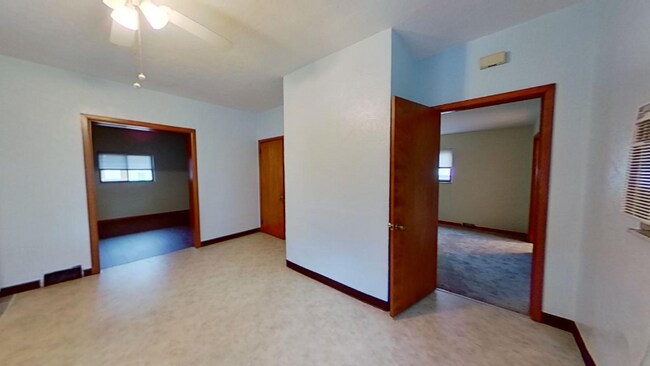 Building Photo - 315 Lincoln Ave