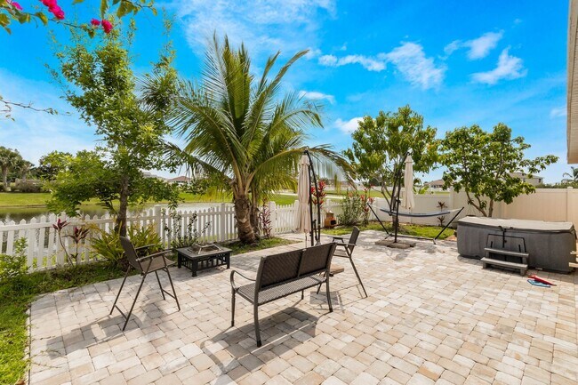 Building Photo - Turnkey 3-bed, 2-bath home with a 2-car garage Single Family Home