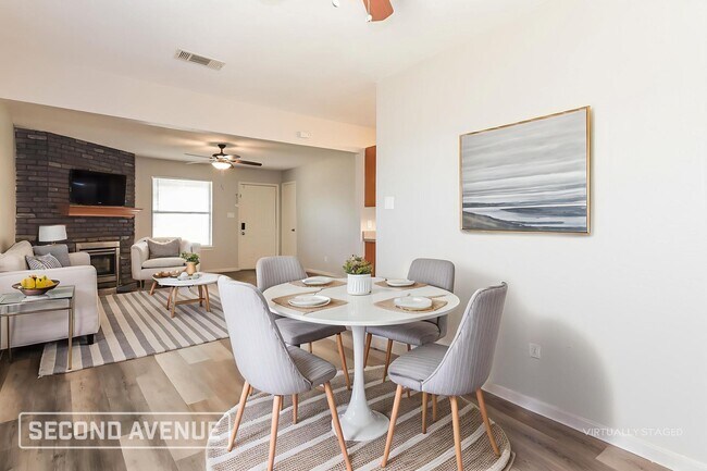 Building Photo - 622 Martingale Trail