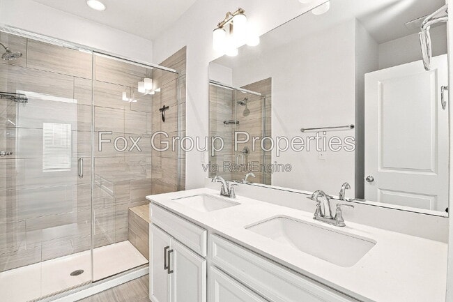 Building Photo - 2145 Noble Townes Wy