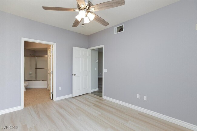 Building Photo - 7119 S Durango Dr