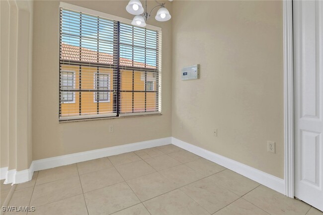 Building Photo - 1284 Verde Dr