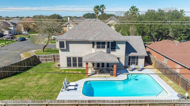 Building Photo - 7418 Lake Livingston Dr