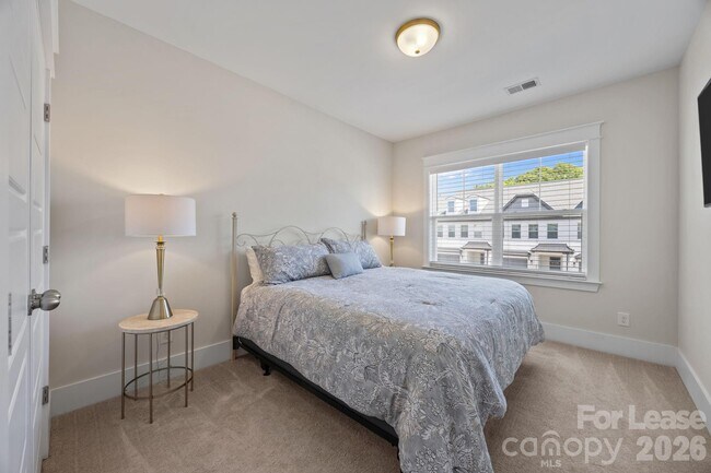 Building Photo - 4832 Blanchard Wy