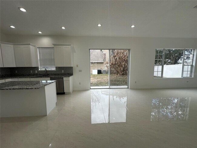 Building Photo - 1907 Cedar Arch Ln