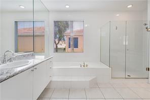 Building Photo - 4295 NW 64th Ln