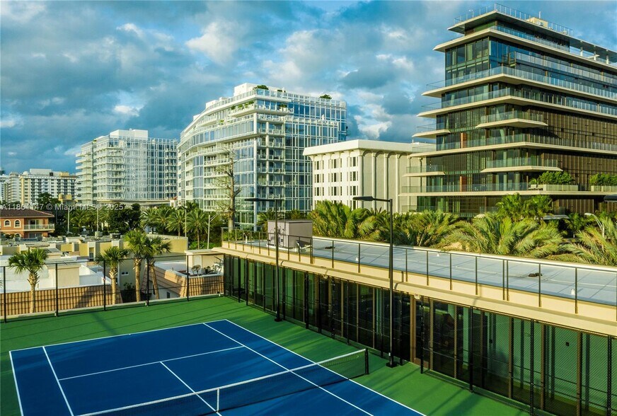 Building Photo - 8955 Collins Ave