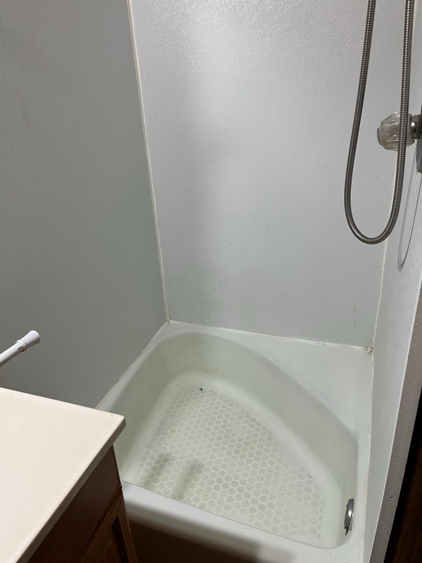 Building Photo - 170 Cottage Ln