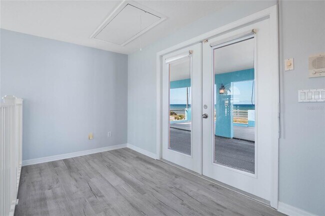 Building Photo - 166 Coquina Key Dr