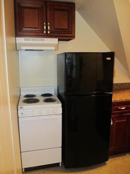 Kitchen - 339 Spring St
