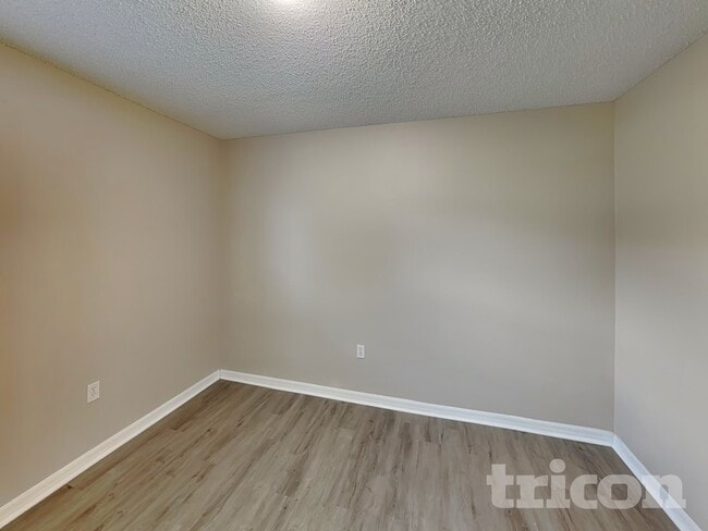 Building Photo - 938 Millenbeck Ave