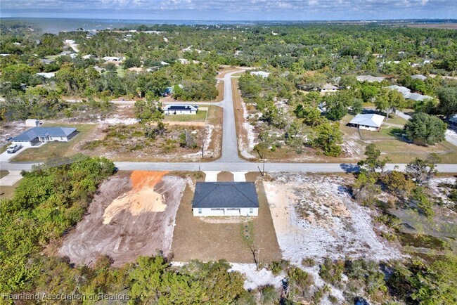 Building Photo - 293 Lincoln Rd NE