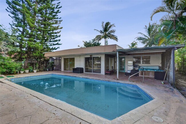 Building Photo - 5551 SW 57th St