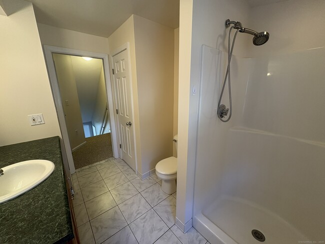 Building Photo - 17 McKinnel Ct