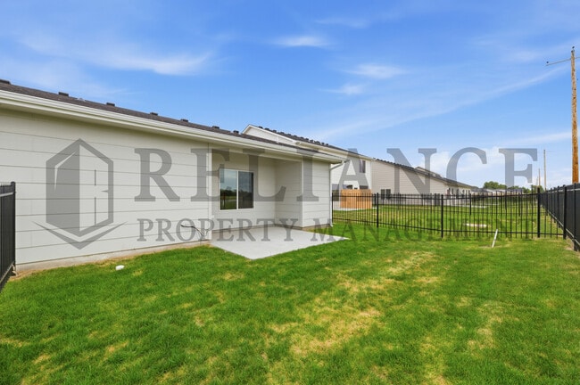 Building Photo - 157 N Gowen St