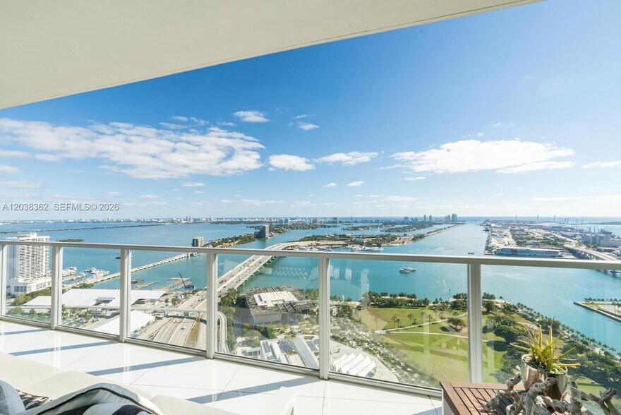 Building Photo - 1100 Biscayne Blvd