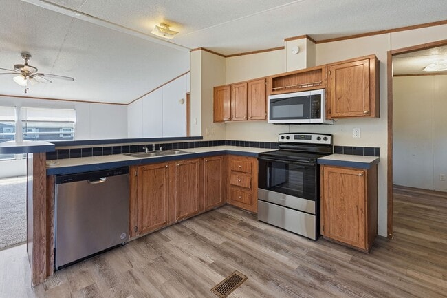 Building Photo - 183 Aquarius Rd