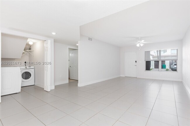 Building Photo - 8902 NW 109th Ct