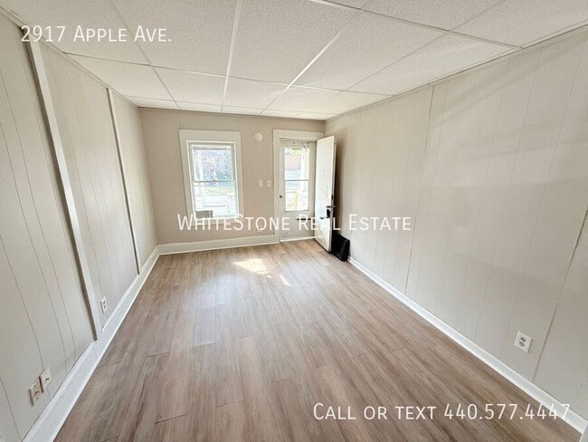 Building Photo - 2917 Apple Ave