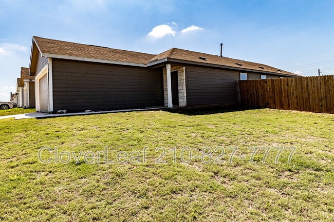 Building Photo - 4407 Grassland Pass