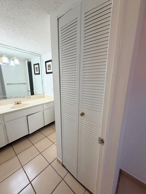 Building Photo - 8990 SW 24th St