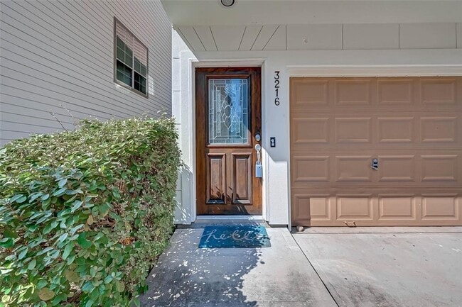 Building Photo - 3216 Clearview Cir