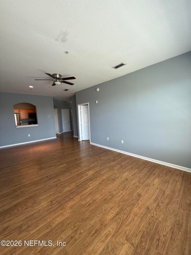 Building Photo - 7990 Baymeadows Rd