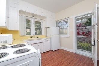 Building Photo - 1022 S Euclid Ave