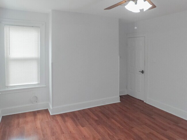 Building Photo - 1614 Iranistan Ave
