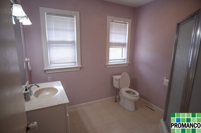 Building Photo - Very nice Single-Family home!