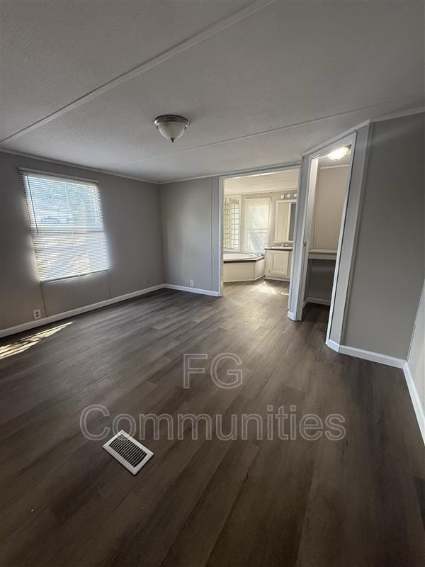 Building Photo - 2600 Heidelberg Dr