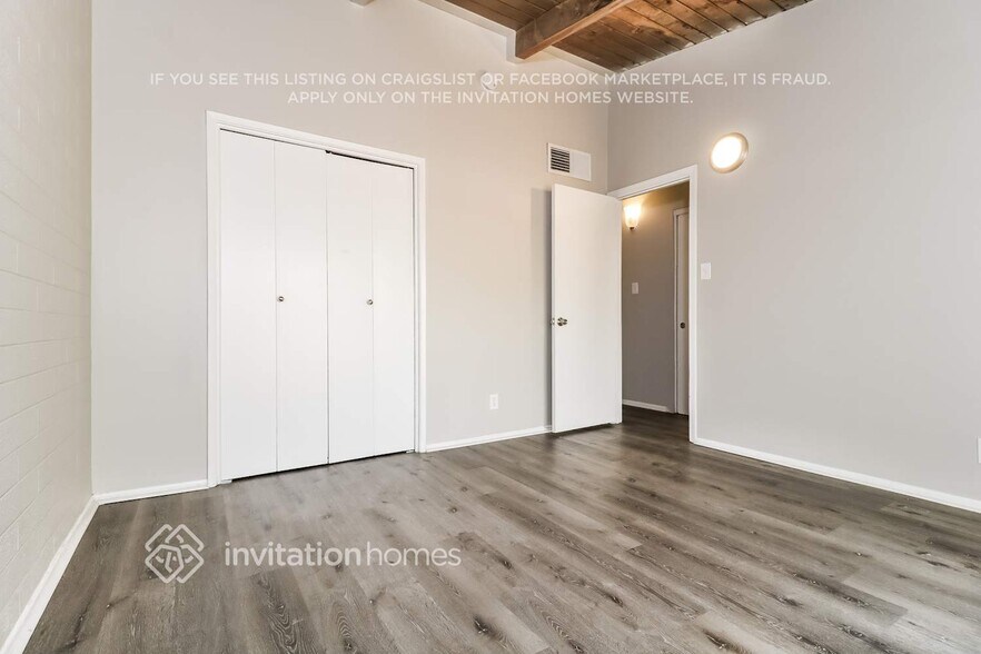 Building Photo - 6532 N 59th Dr