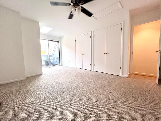 Building Photo - 61 Grove St