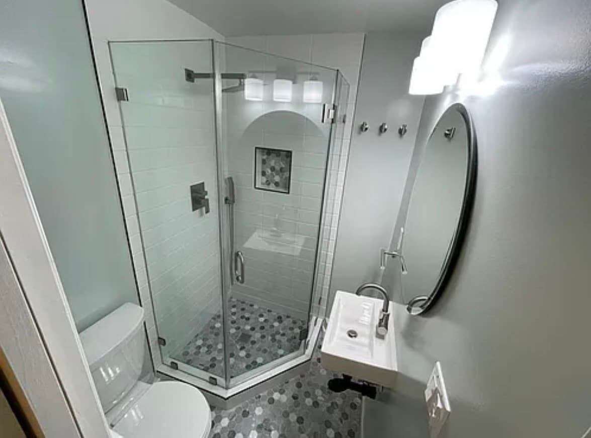 Building Photo - 22331 Vanowen St