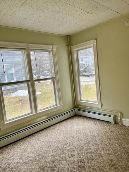 Bedroom - 114 Buell St