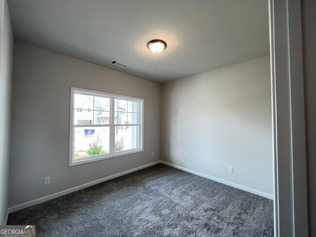 Building Photo - 41 Auburn Depot Dr