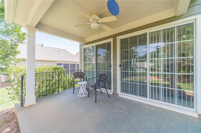 Building Photo - 6260 Brookside Ln