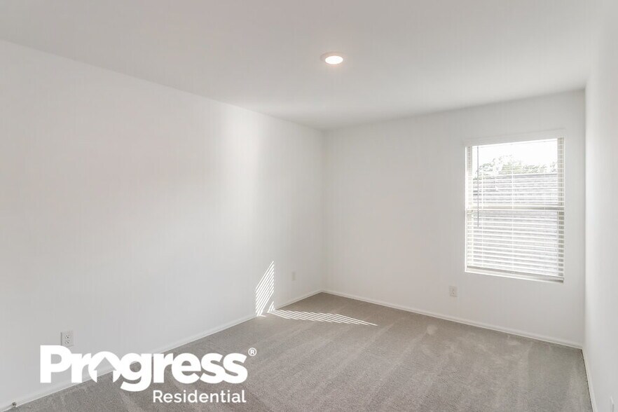 Building Photo - 1707 Fairlea Gin Path