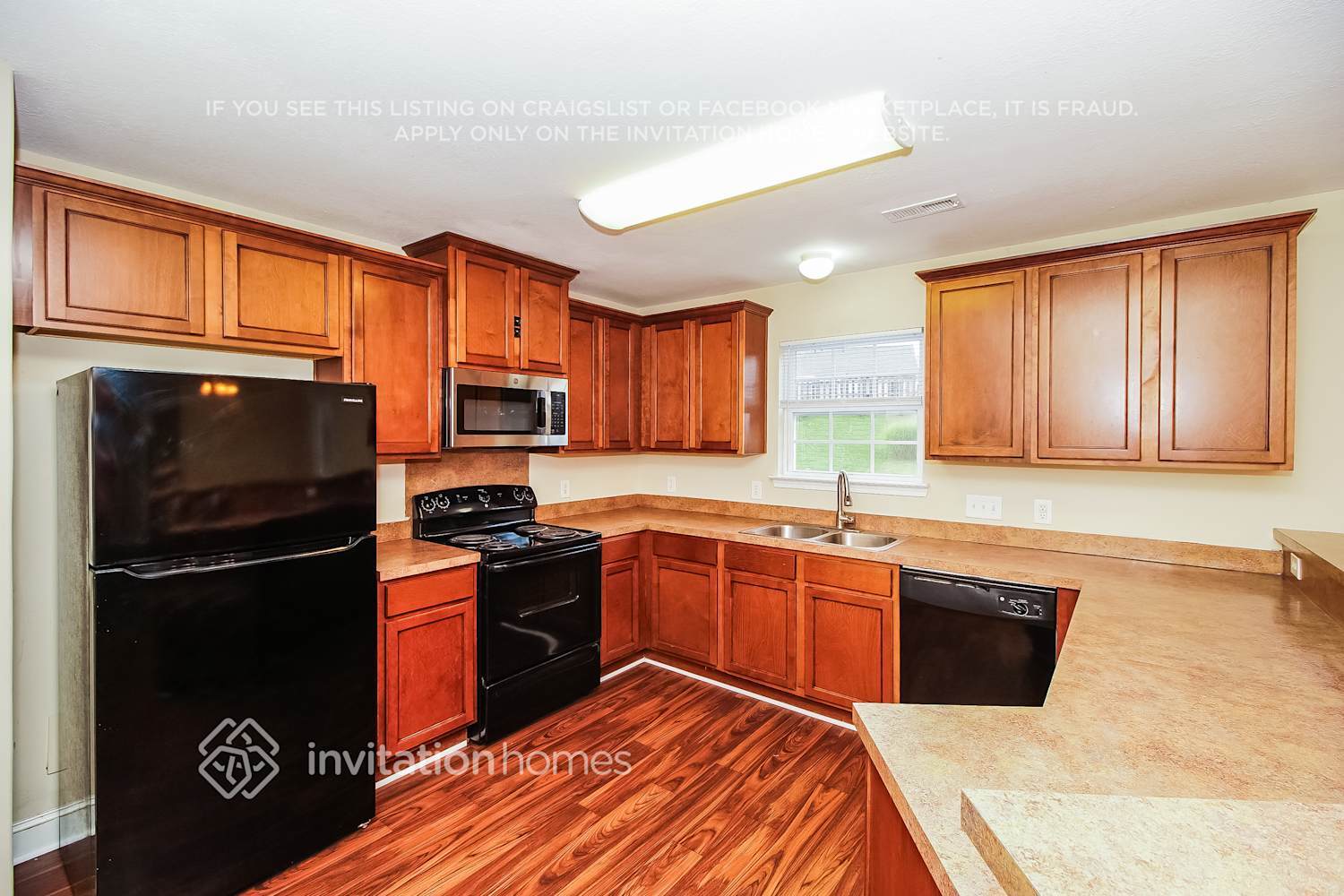 Building Photo - 148 Newport Dr