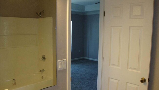 Building Photo - 655 Margie Dr