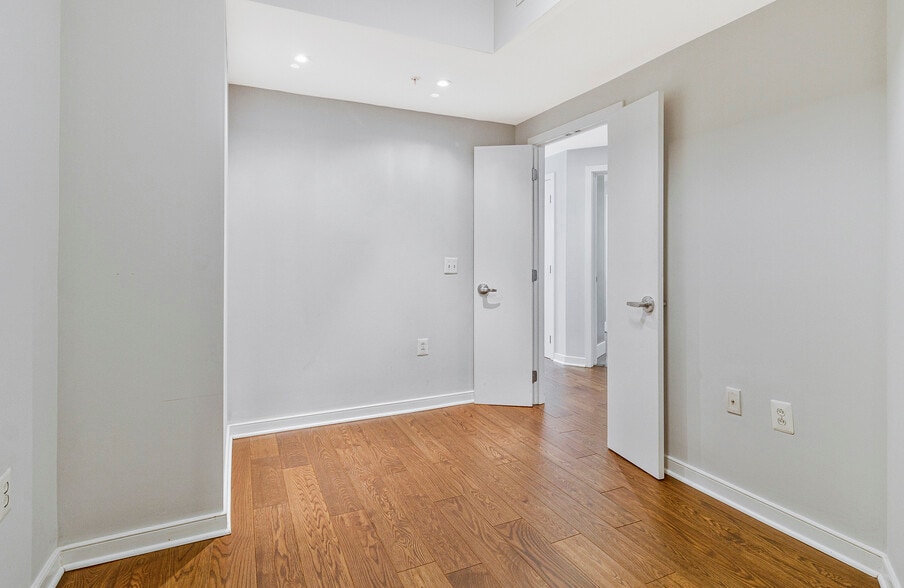 Den office - 1010 Massachusetts Ave NW