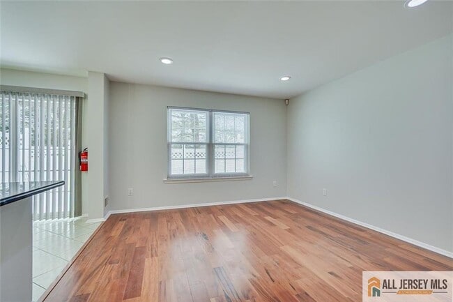 Building Photo - 401 Pheasant Run