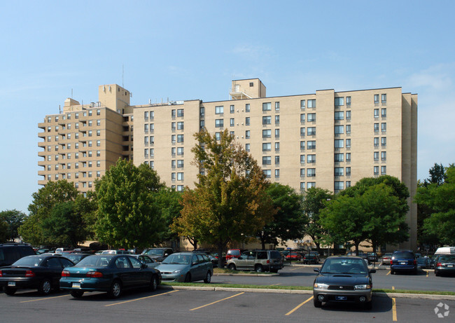 Building Photo - B'nai B'rith Apartments