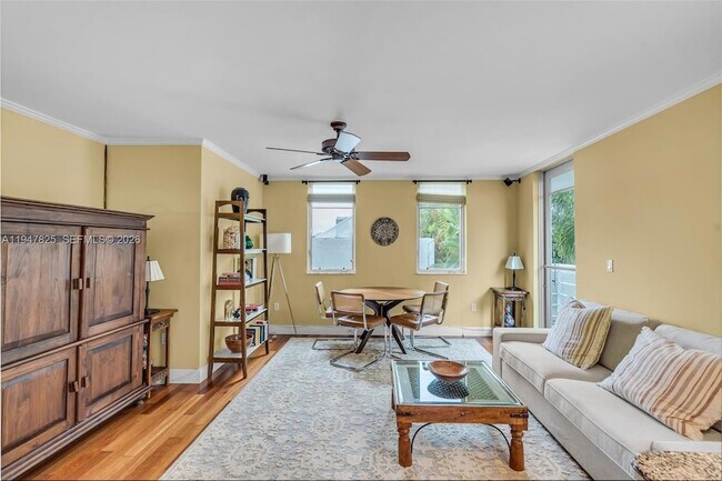 Building Photo - 1532 Drexel Ave